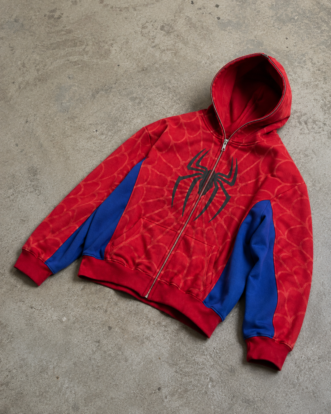 Sudadera telaraña en rojo y azul